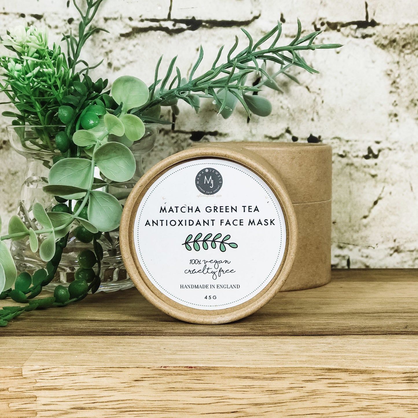 Luxury Mum to Be Gift hamper Pamper Spa Box for Pregnancy | White image 3