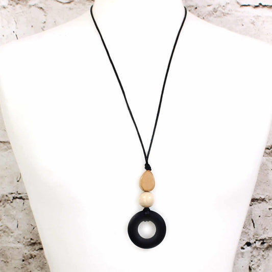 Silicone Teething ring necklace Liquorice black | MILO image 0